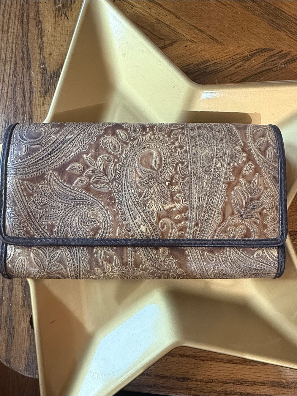 Relic Embossed Paisley Leather Wallet in Brown